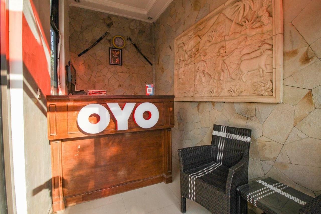 Oyo 820 Abad Baru Hotel Пангандаран Екстериор снимка