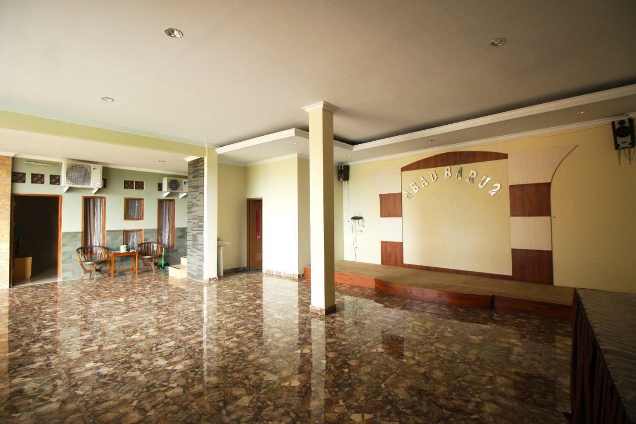 Oyo 820 Abad Baru Hotel Пангандаран Екстериор снимка