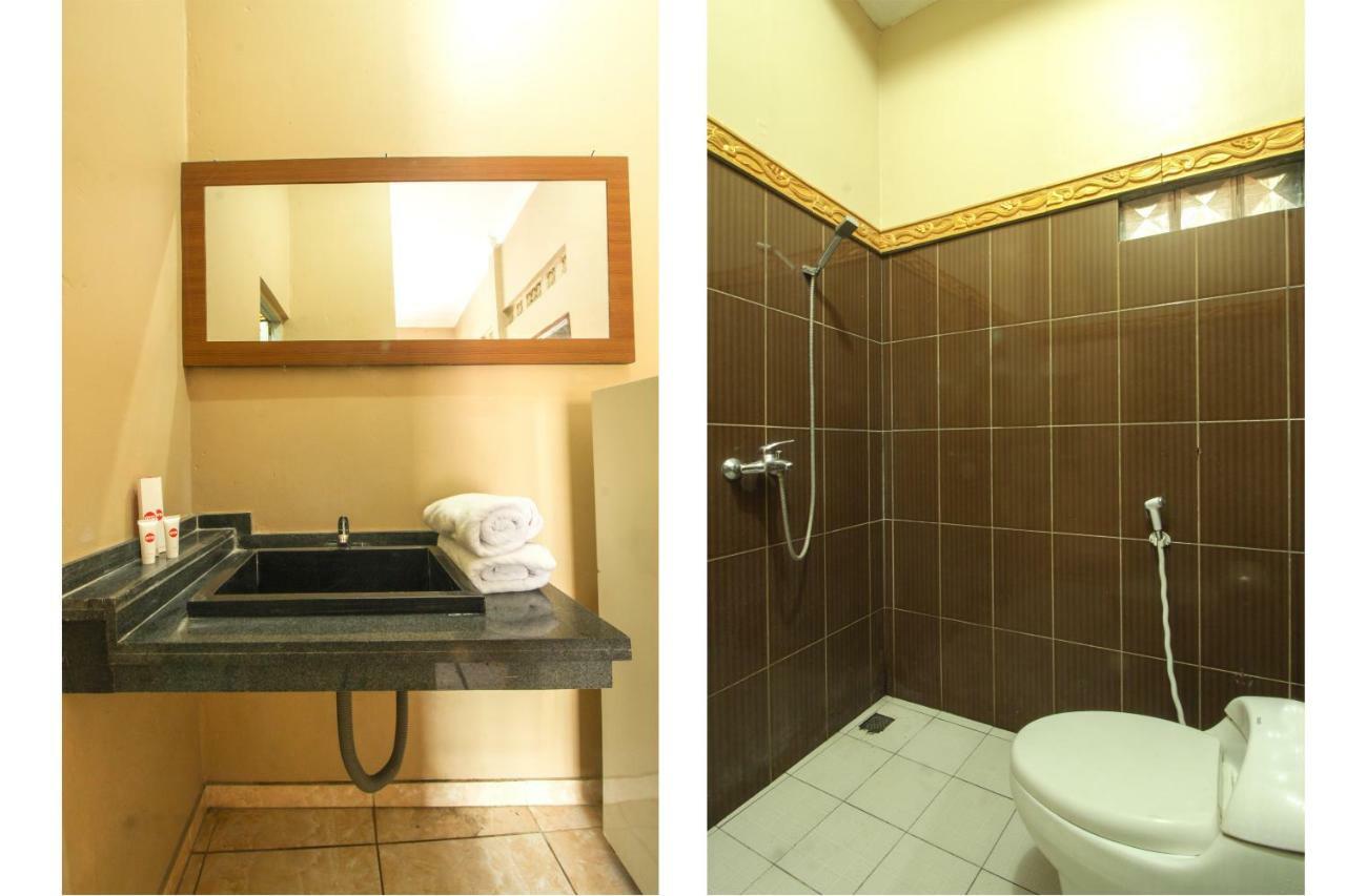Oyo 820 Abad Baru Hotel Пангандаран Екстериор снимка