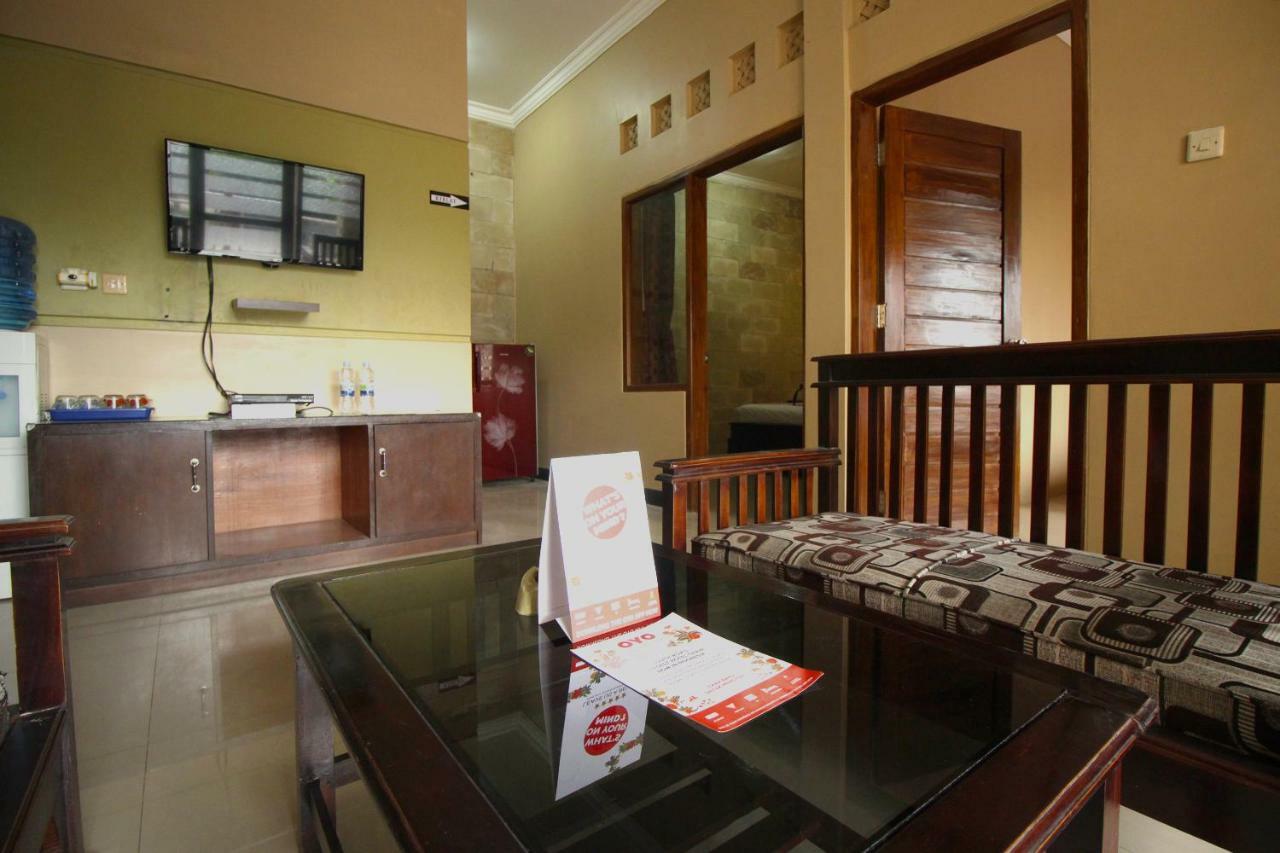 Oyo 820 Abad Baru Hotel Пангандаран Екстериор снимка